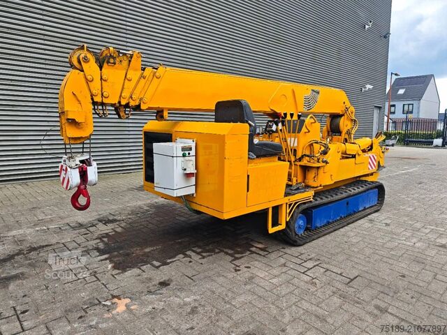 Minikraan Unic URA 376 C