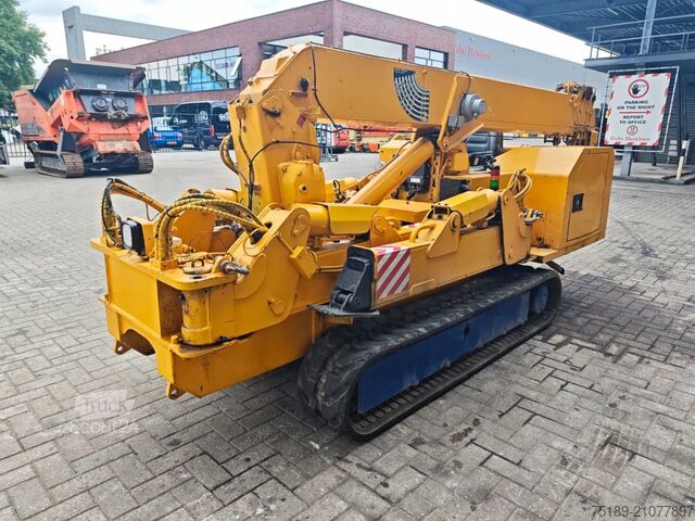 Minikraan Unic URA 376 C