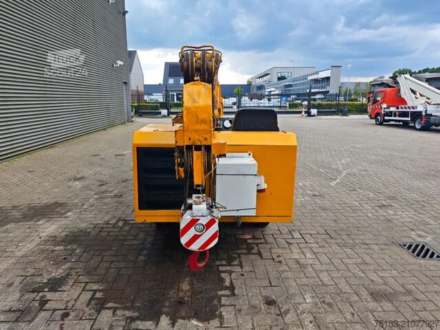 Mobiele kraan Unic URA 376 C