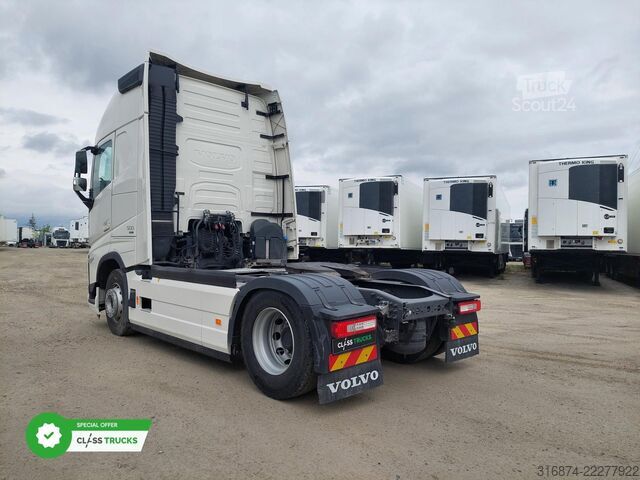 Standartinis vilkikas VOLVO FH 500 XL i-ParkCool ACC Side Skirts