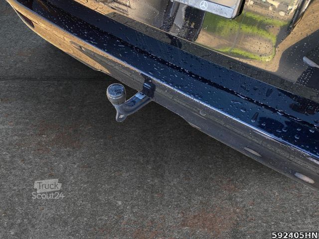 Minibus MERCEDES-BENZ V 300 AVE/EL *4x4*Burmester*Distronic*el. Türen*