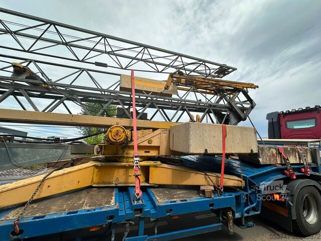 Grue à tour Potain AF.N. 2.825