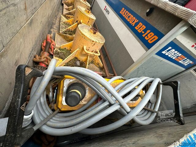 Grue à tour Potain AF.N. 2.825