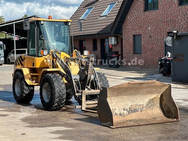 Wiellader VOLVO L30B-Z/X Radlader BJ: 2008