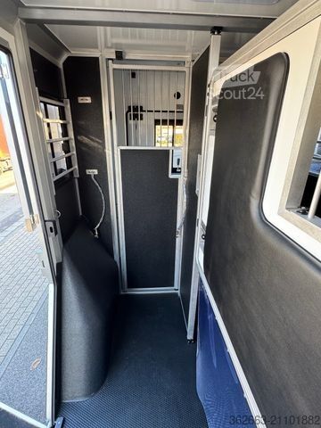 Veetransporter RENAULT Master ZF 9-GANG AUTOM. 2025er STX 5-Haras LONG