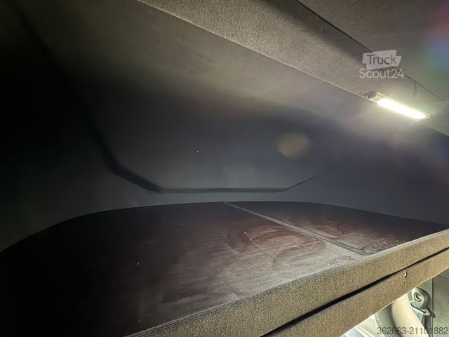 Veetransporter RENAULT Master ZF 9-GANG AUTOM. 2025er STX 5-Haras LONG