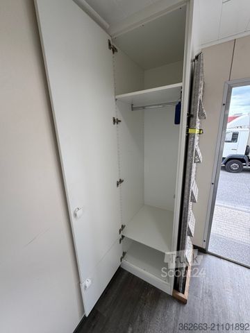 Kvægetransportør MERCEDES-BENZ Sprinter 3L V6,2-Pferdetransporter m.kl. Wohnung