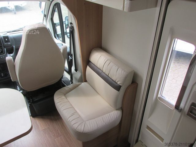 Autocaravana semi-integrada LMC Breezer H 737/733 G*Solar*Sat.*Hubbett*TOP