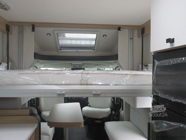 Pusiau integruotas kemperis PILOTE P740 FGJ Evidence*P746FGJ*Hubbett*Automatik*