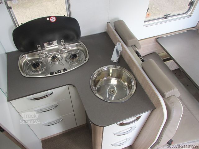 Halvintegreret autocamper BÜRSTNER Ixeo**728G *AHK*Hubbett*Sat*Einzelbetten*TOP*