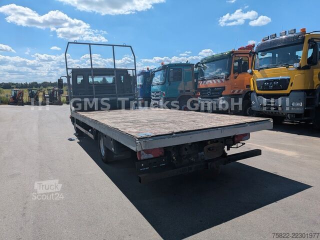 Camión de plataforma MAN TGl 8.250 / Pritsche / Tüv / V6 / Klima
