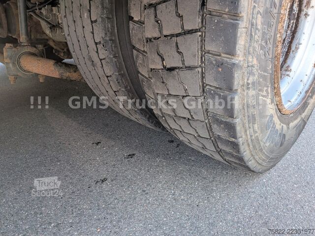 Camión de plataforma MAN TGl 8.250 / Pritsche / Tüv / V6 / Klima