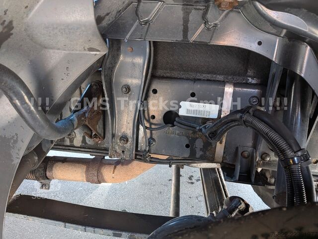 Camión de plataforma MAN TGl 8.250 / Pritsche / Tüv / V6 / Klima