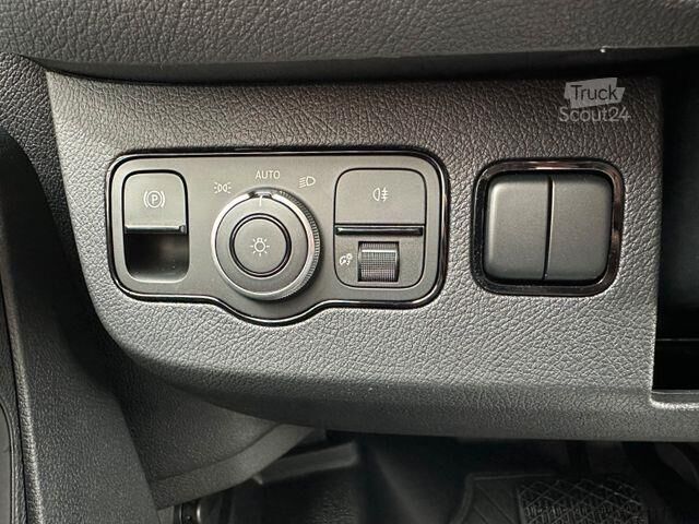 Platós kisteherautó dupla fülke Mercedes-Benz Sprinter 317 CDI 3665 9G DoKa AHK Klima