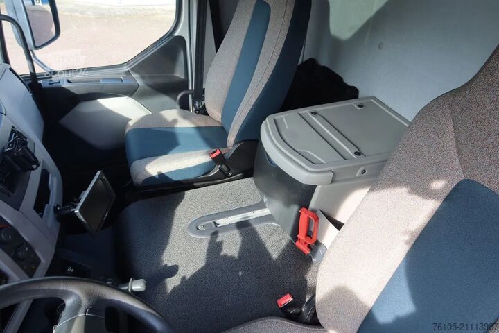 Koffer Volvo FL 250 FL 250 Bakwagen + Klep 2.000 kg Euro 6