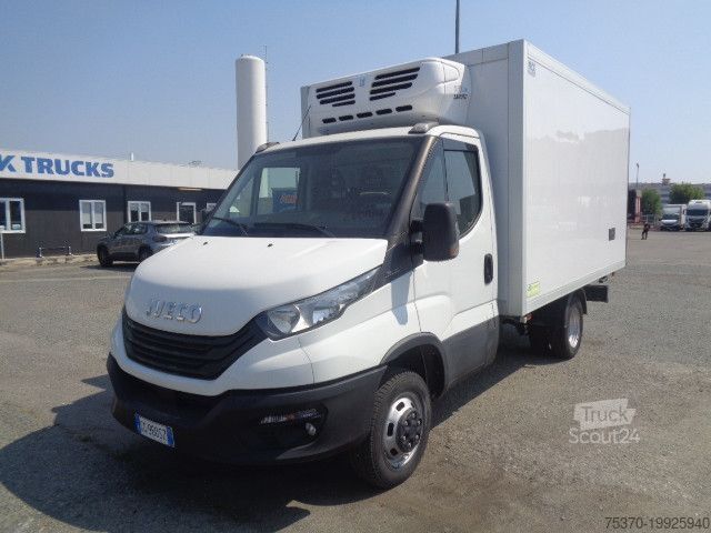 شاحنة مبردة IVECO DAILY 35C16