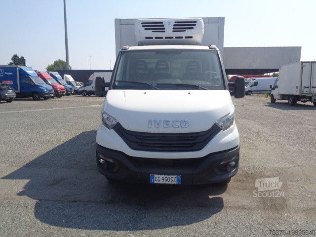 شاحنة مبردة IVECO DAILY 35C16