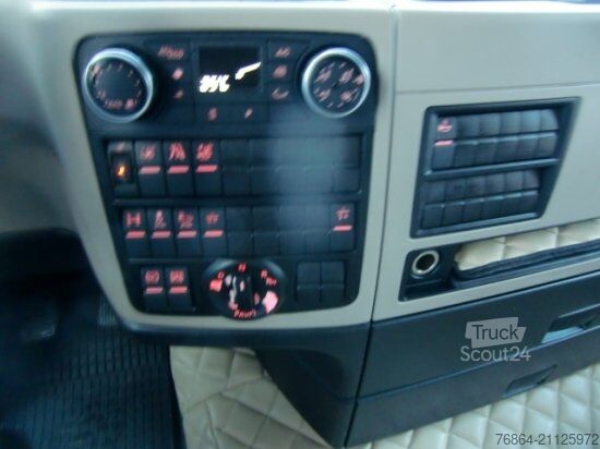 Τυπική μονάδα τράκτορα MAN TGX 18.500 XLX, STANDKLIMA, RETARDER E6, JM781301