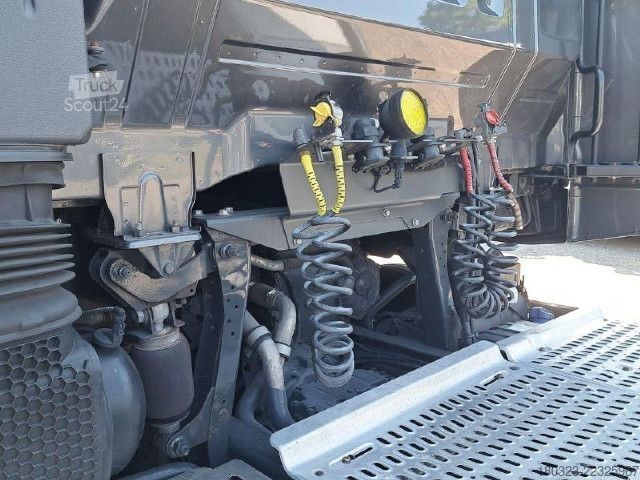 Prostorninska vlačilna enota IVECO AS440S48T/FP LT XP