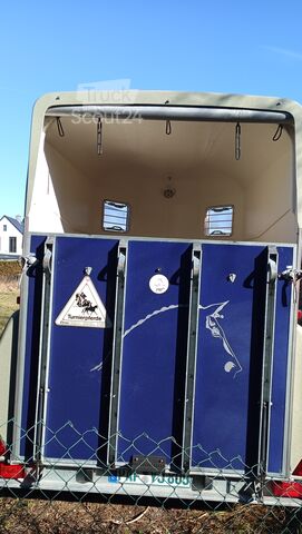 Pferdeanhänger Böckmann 