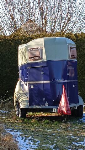 Pferdeanhänger Böckmann 