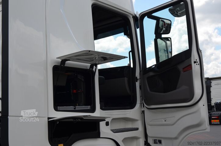 Ciągnik siodłowy Scania S 460 / 2024 / SKÓRA / KLIMA P. / NAVI /FULL LED / ACC / DE 4568
