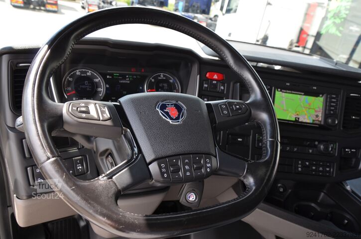 Ciągnik siodłowy Scania S 460 / 2024 / SKÓRA / KLIMA P. / NAVI /FULL LED / ACC / DE 4568