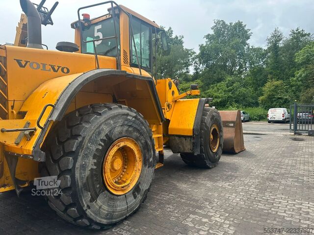 Kolesový nakladač Volvo Volvo 220F