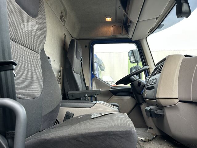 Curtain sided DAF LF 210 FA / Motor + Gearbox Problem / Oil Leak ...