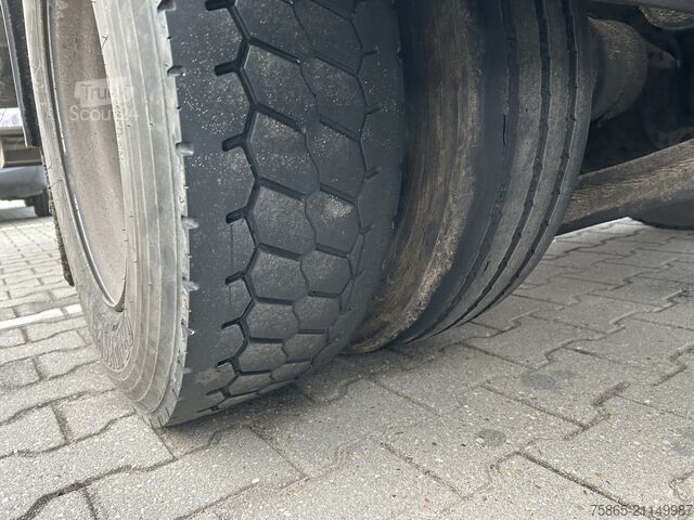 Curtain sided DAF LF 210 FA / Motor + Gearbox Problem / Oil Leak ...