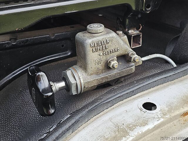 Benne à 3 côtés MERCEDES-BENZ 814 6 CYL. FULL STEEL