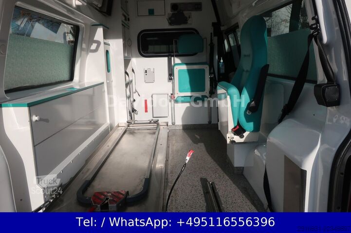 Пожарна кола VOLKSWAGEN T5 Transporter Hochdach lang/KTW/Klima/FN: A29
