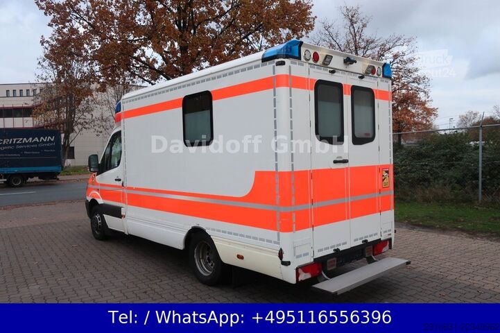 Feuerwehrfahrzeug MERCEDES-BENZ Sprinter II 519 CDI / RTW / Klima / Automatik