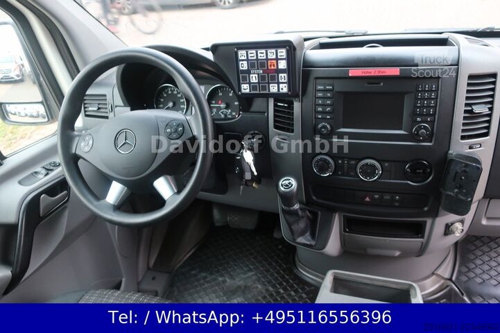 Feuerwehrfahrzeug MERCEDES-BENZ Sprinter II 519 CDI / RTW / Klima / Automatik