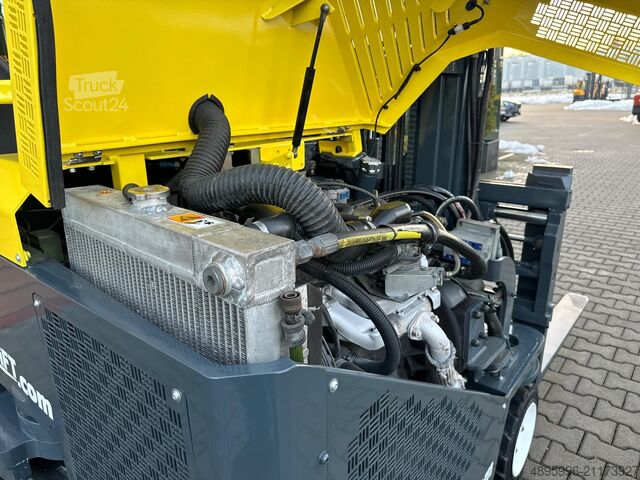 Carretilla retráctil de 4 vías Combilift CB3000/LPG /2015 year/ Perfect condition