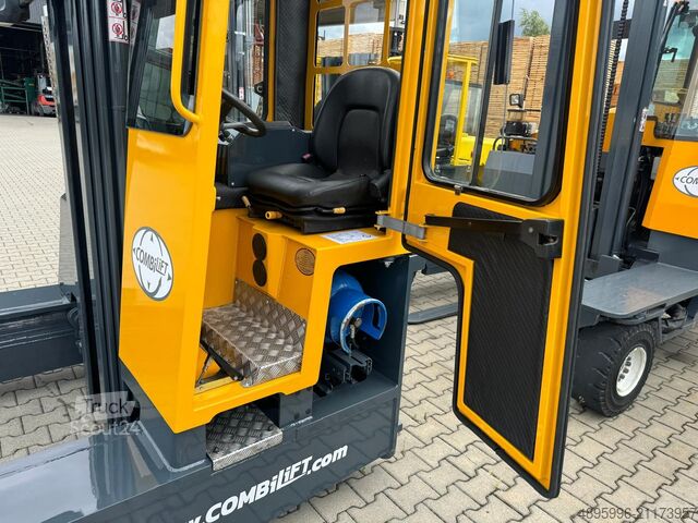 Carretilla retráctil de 4 vías Combilift C3000/Triplex 5500 mm /Perfect condition