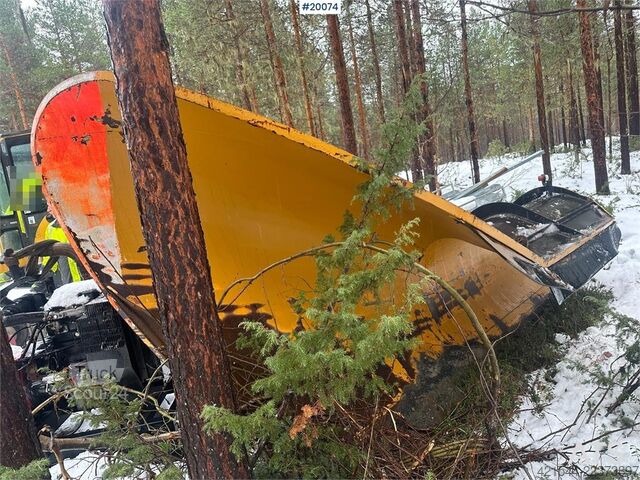   GMI KDA 260 diagonal plow