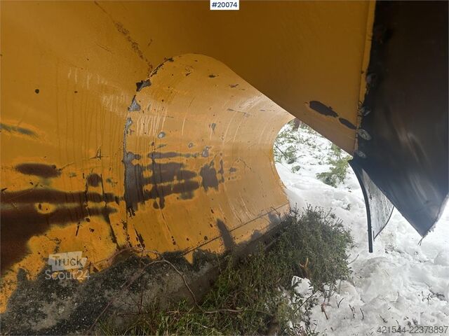   GMI KDA 260 diagonal plow