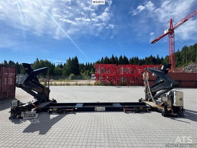  Hammar 140B Sideloader – One Lifting Arm Replaced in 2021