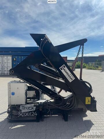  Hammar 140B Sideloader – One Lifting Arm Replaced in 2021