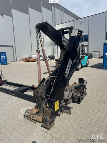  Hammar 140B Sideloader – One Lifting Arm Replaced in 2021
