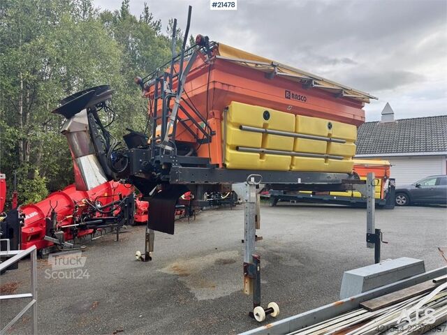  Rasco L4500 Combi Spreader.
