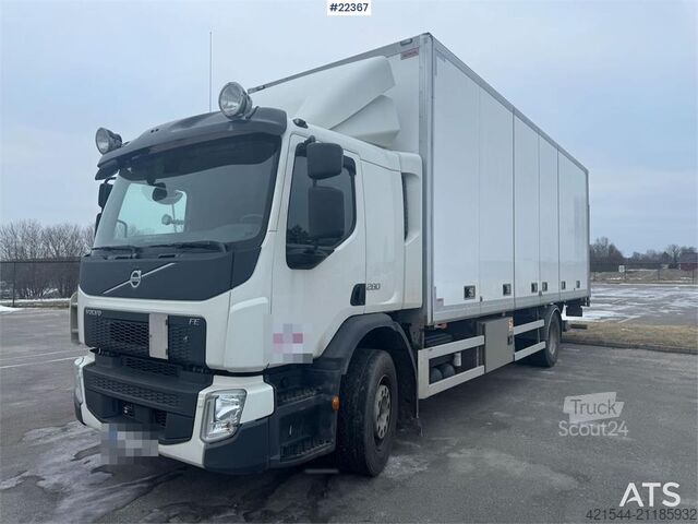 Bőrönd Volvo FE 280 4x2 box truck with full side opening and ta