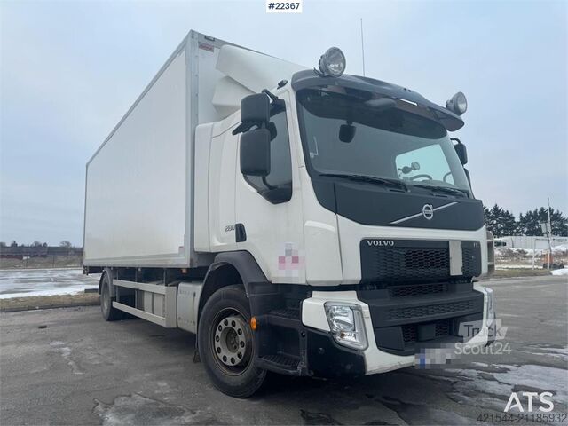 Bőrönd Volvo FE 280 4x2 box truck with full side opening and ta