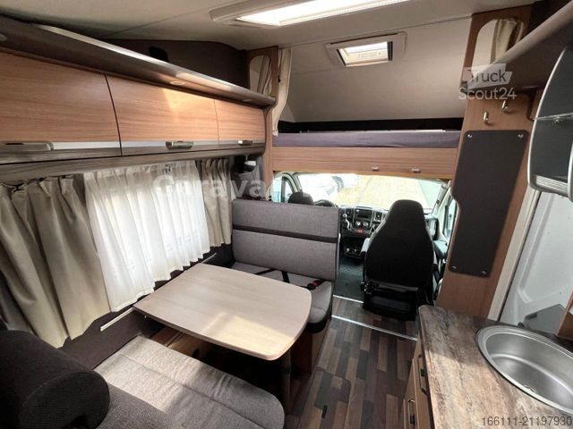 Alkovhusbil KNAUS Sky Traveller 650 DG - Festbett - Klima - Garage