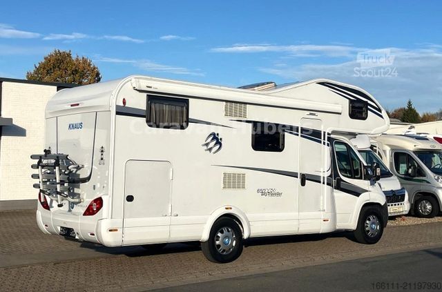 Alkovhusbil KNAUS Sky Traveller 650 DG - Festbett - Klima - Garage