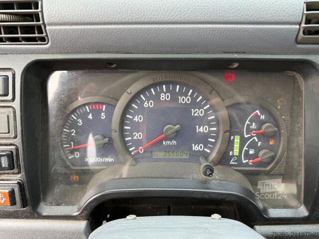 Кран-вантажівка FUSO Canter 7C15 Absetzer Kupplung defekt-Motorläuft