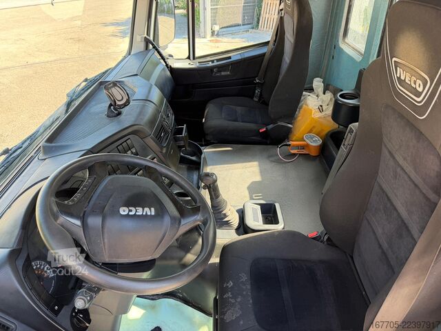 Miešačka betónu na podvozku Iveco Trakker 450