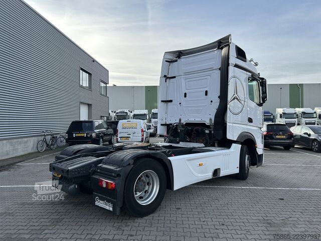 Estándar-SZM Mercedes-Benz Actros 1842 Streamspace / 457 dkm / NL Truck