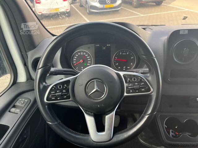 Furgon blaszak Mercedes-Benz Sprinter 319 1.9 CDI / L4 H3 / RWD / / Leder / ...